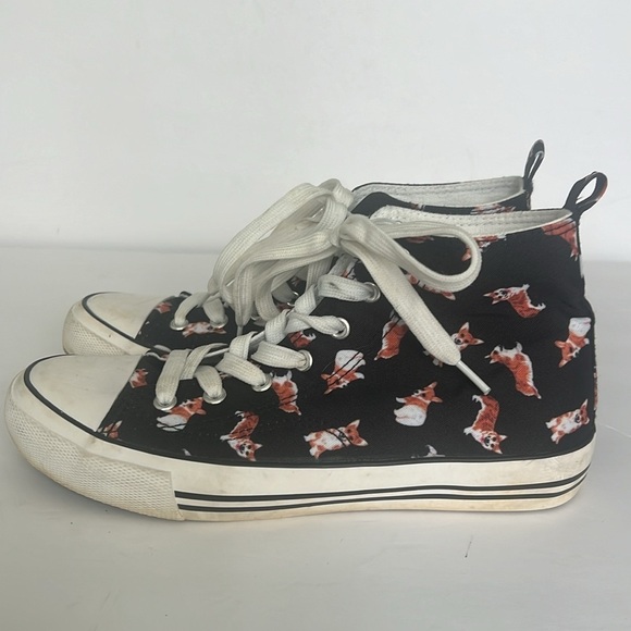 Hot Topic Corgi Butt Hi-Top Sneakers Size 9 🕶️ - Picture 3 of 7